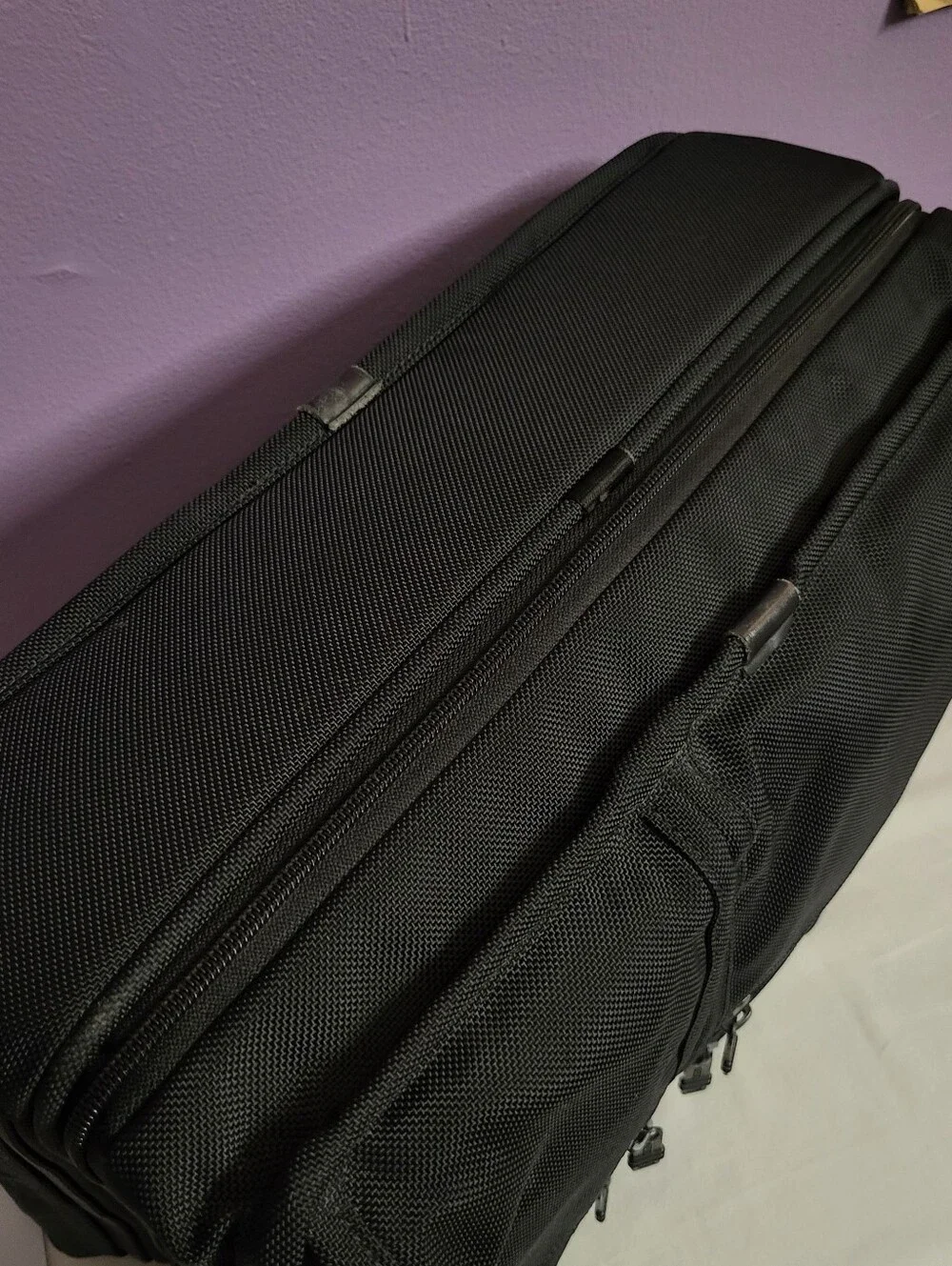 TUMI Alpha Deluxe Shoulder Messenger Bag Multi-Pocket BRIEFCASE Organizer 2621D3